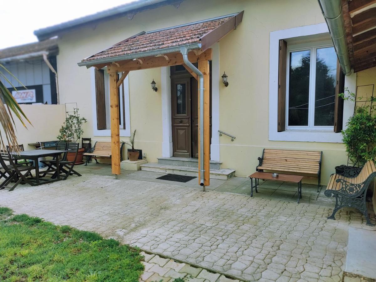 דירות בזייה Jardin De Coubertin מראה חיצוני תמונה